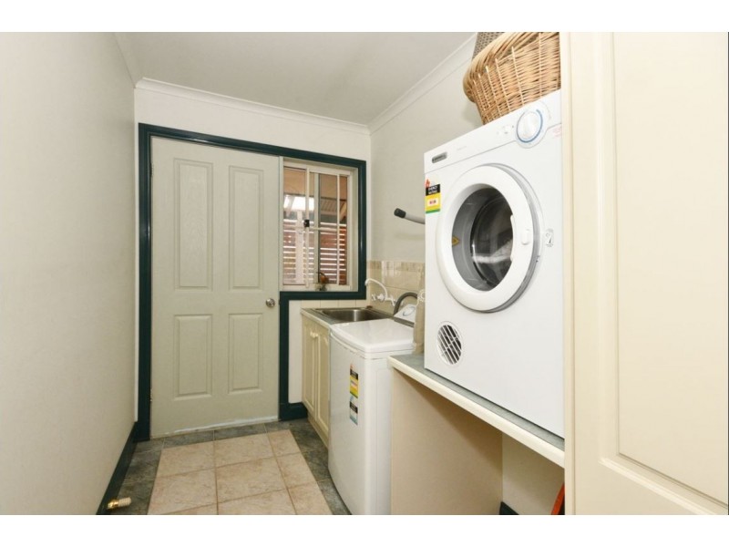 5 Peace St, Kangaroo Flat VIC 3555
