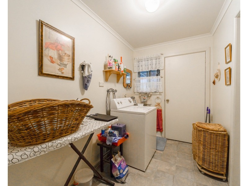 10 Dean Street, Long Gully VIC 3550