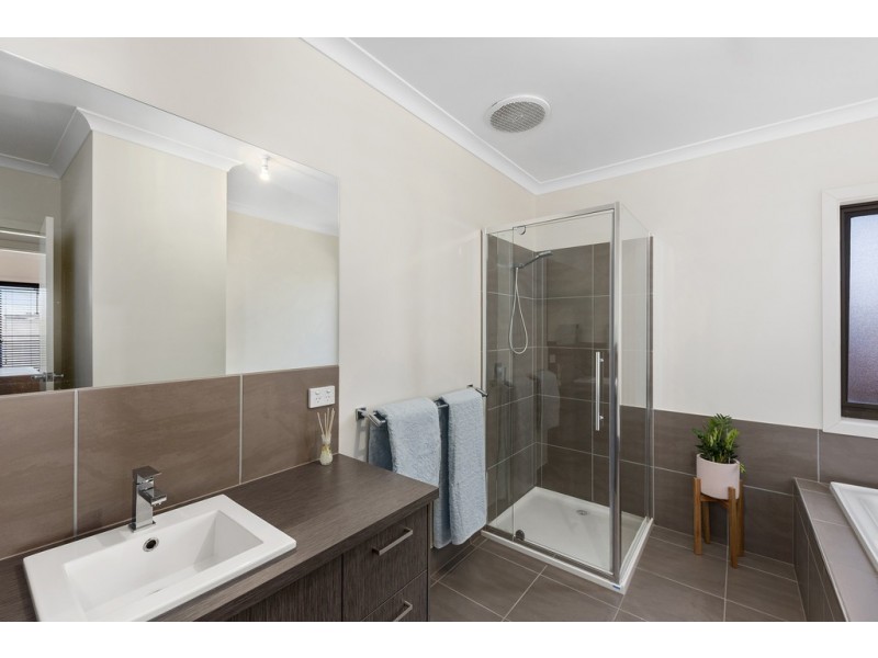 47 Browning Street, Kangaroo Flat VIC 3555