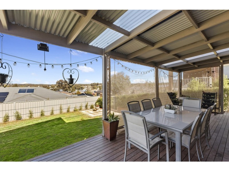 47 Browning Street, Kangaroo Flat VIC 3555