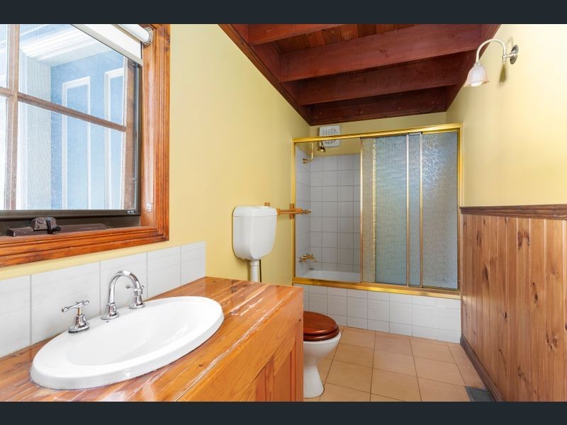 14 Deakin Drive, Flora Hill VIC 3550