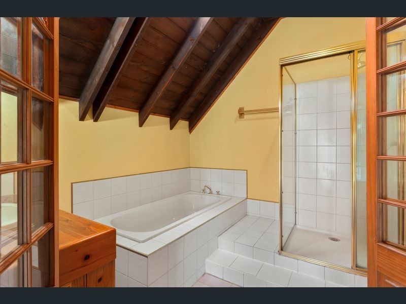 14 Deakin Drive, Flora Hill VIC 3550