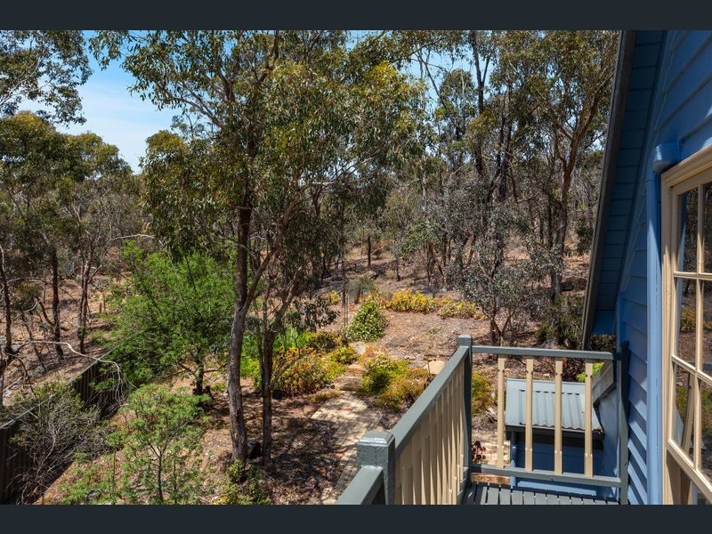 14 Deakin Drive, Flora Hill VIC 3550