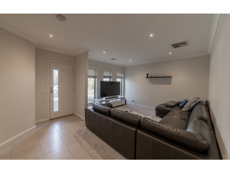 42 Lower Beckhams Rd, Maiden Gully VIC 3551