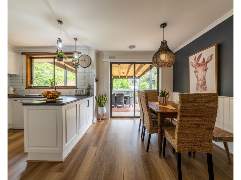 10 Archer Street, Kangaroo Flat VIC 3555