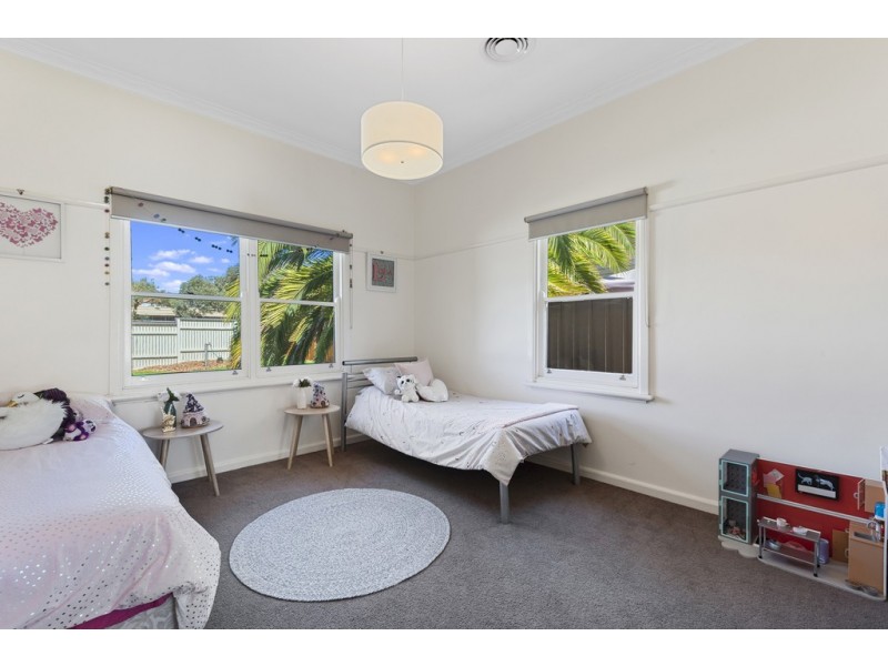 57 Russell Street, Quarry Hill VIC 3550