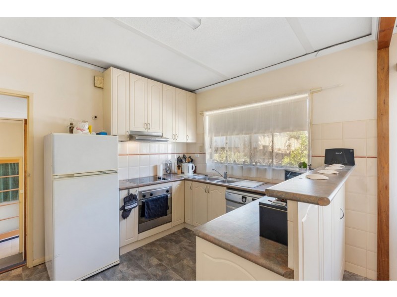 53 Race Street, Flora Hill VIC 3550