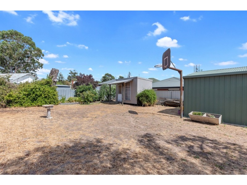 395 Eaglehawk Road, Eaglehawk VIC 3556