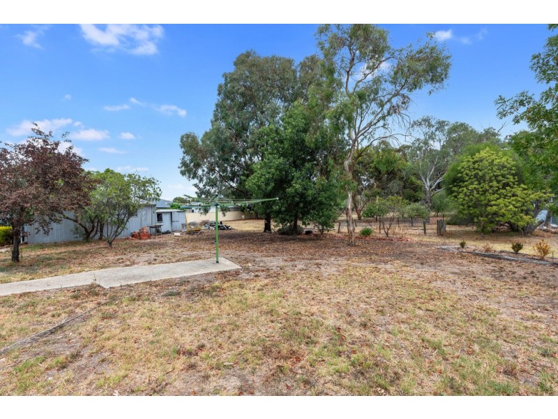 15 Goldsmiths Road, Eaglehawk VIC 3556