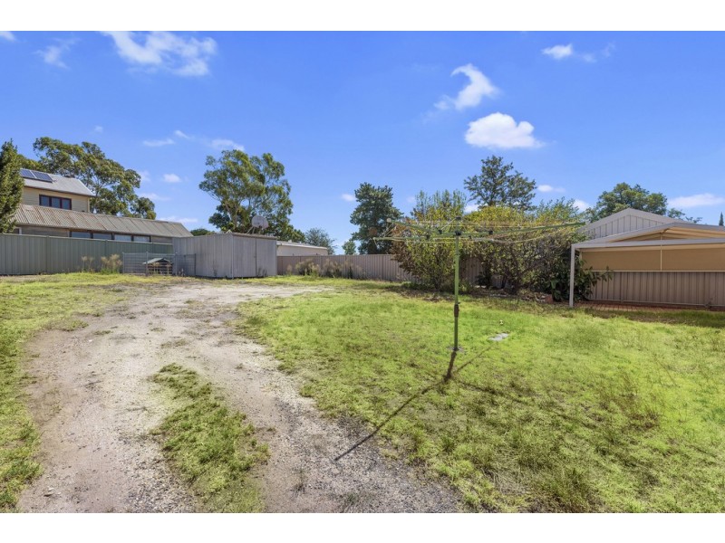 43 Caledonia Street, North Bendigo VIC 3550