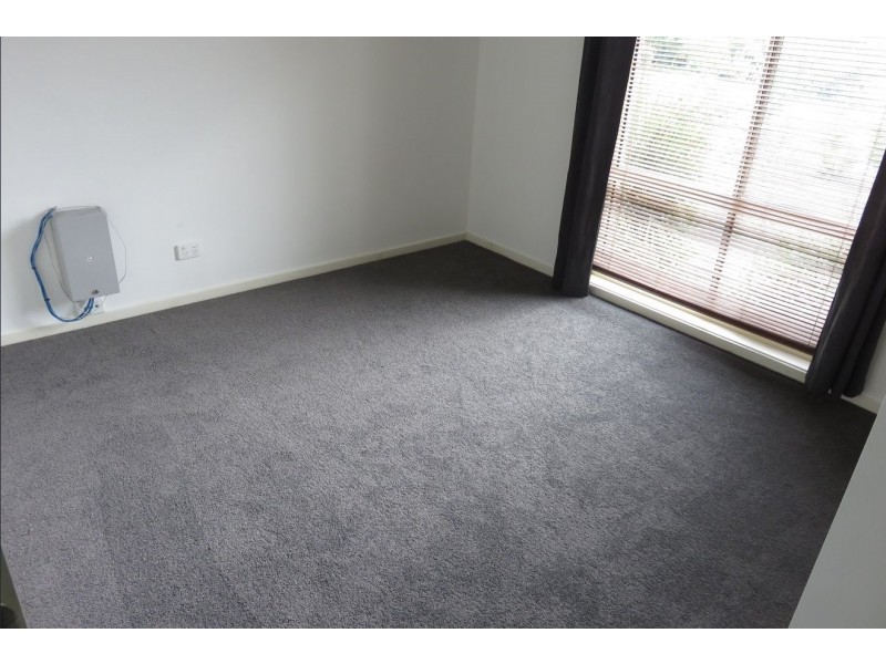 5 Liepoldt Rise, Golden Square VIC 3555