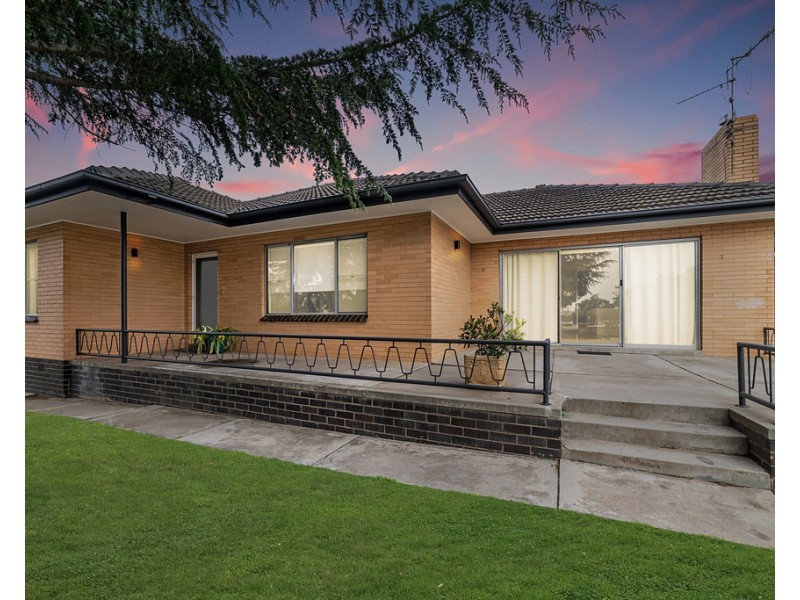 69-71 and 73 Specimen Hill Road, Golden Square VIC 3555
