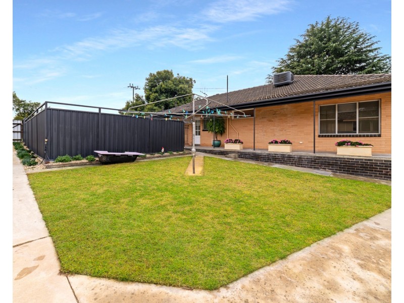 69-71 and 73 Specimen Hill Road, Golden Square VIC 3555