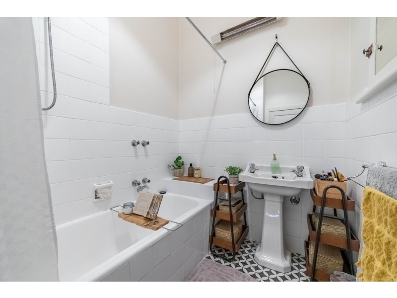 11 Shamrock Street, Golden Square VIC 3555