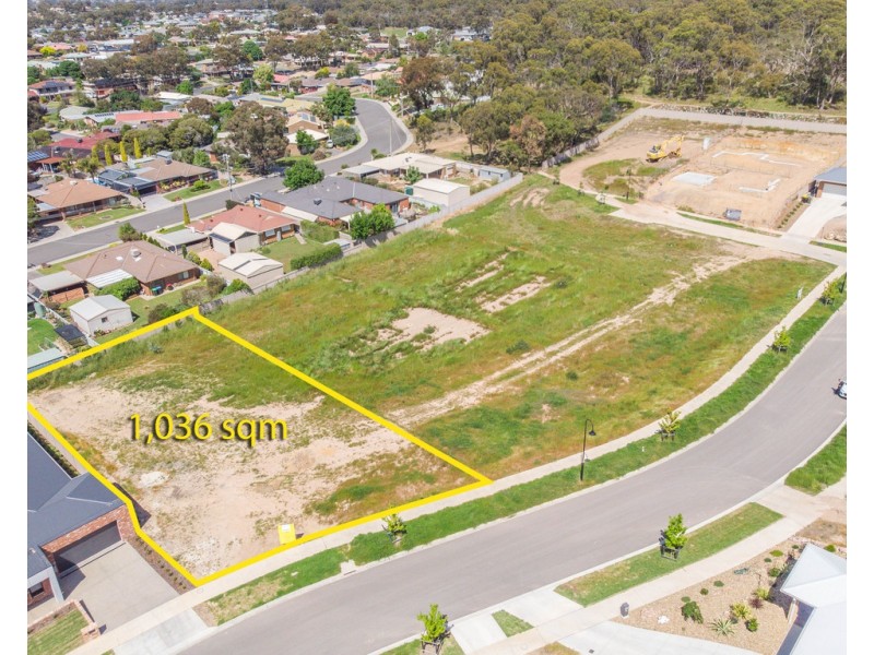 18 Brooklyn Drive, Golden Square VIC 3555