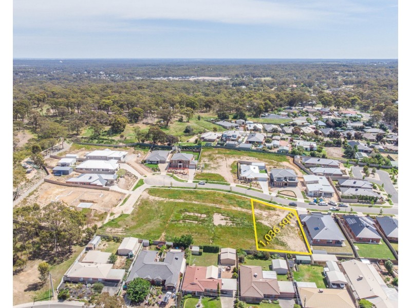 18 Brooklyn Drive, Golden Square VIC 3555