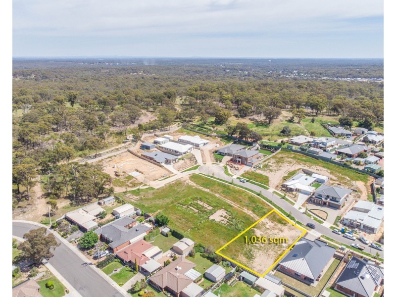 18 Brooklyn Drive, Golden Square VIC 3555