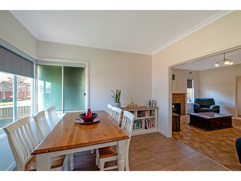 20 Lansell Street, Kangaroo Flat VIC 3555