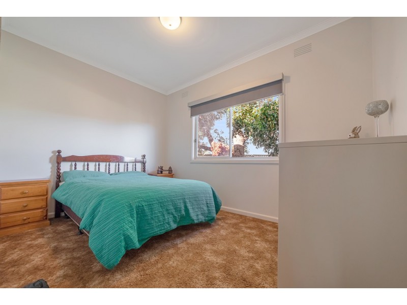 20 Lansell Street, Kangaroo Flat VIC 3555