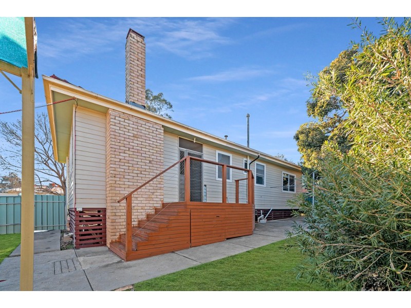 20 Lansell Street, Kangaroo Flat VIC 3555