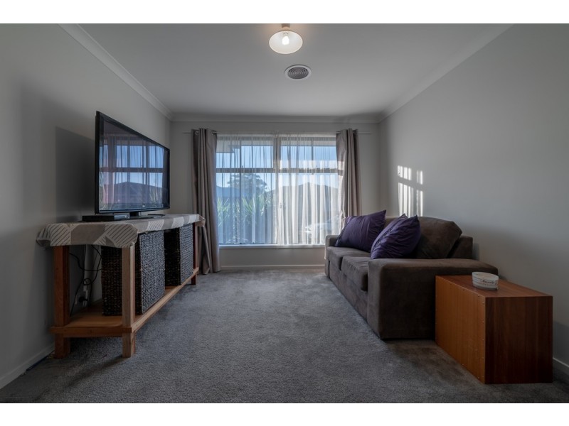 16 Daisy Street, Huntly VIC 3551