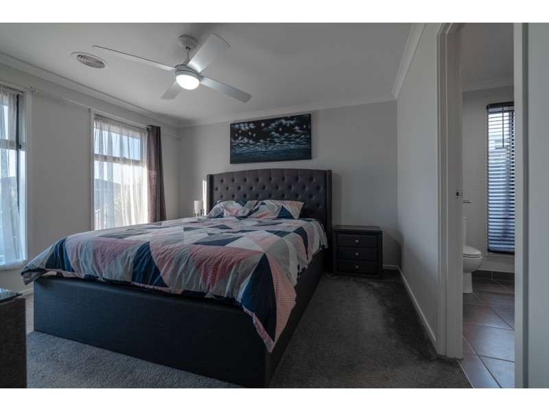 16 Daisy Street, Huntly VIC 3551