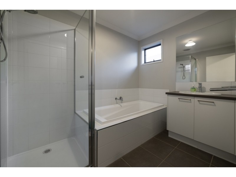 16 Daisy Street, Huntly VIC 3551