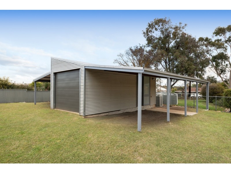 66 Broadway, Dunolly VIC 3472