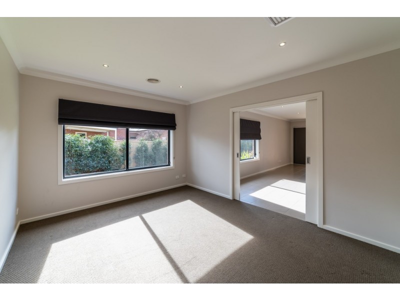 65 Bassett Drive, Strathfieldsaye VIC 3551