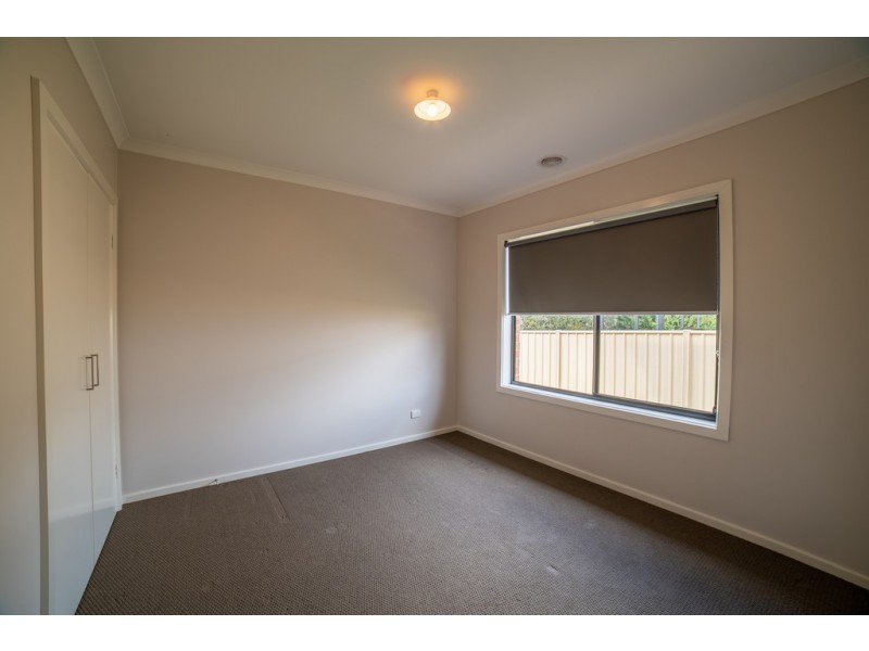 65 Bassett Drive, Strathfieldsaye VIC 3551
