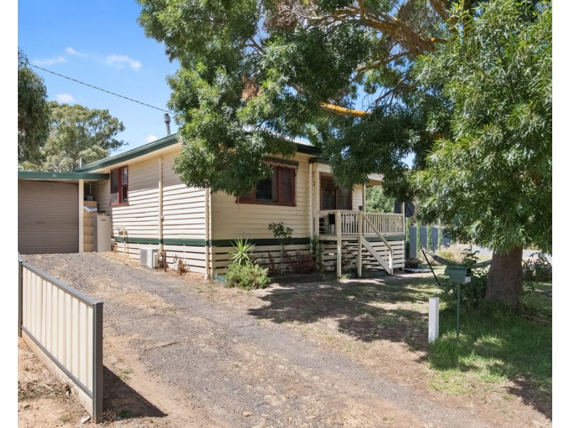 287 Allingham Street, Kangaroo Flat VIC 3555