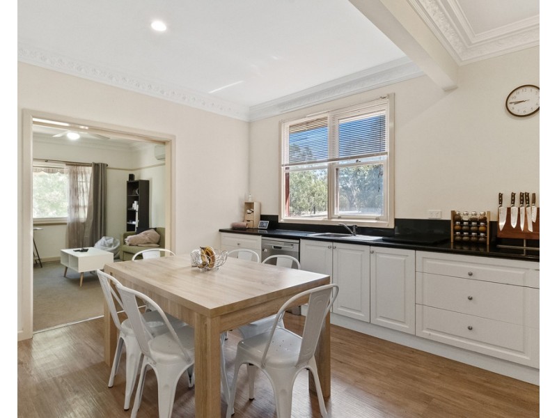 287 Allingham Street, Kangaroo Flat VIC 3555