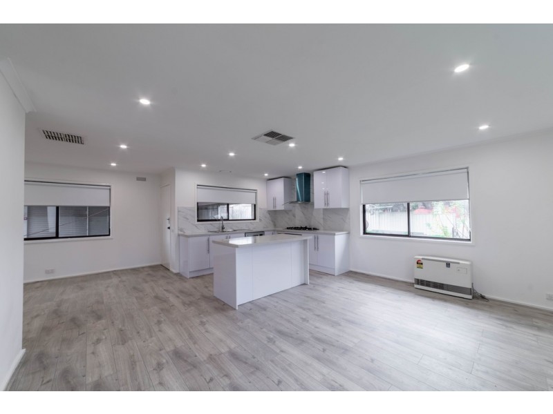 4 Ore Street, Long Gully VIC 3550