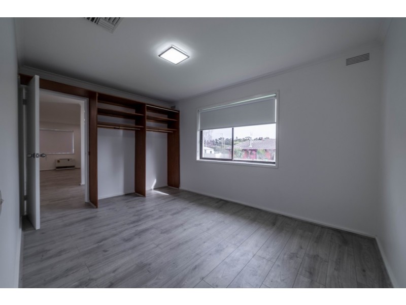 4 Ore Street, Long Gully VIC 3550