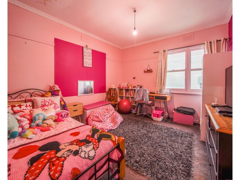 8 Koomba Street, White Hills VIC 3550