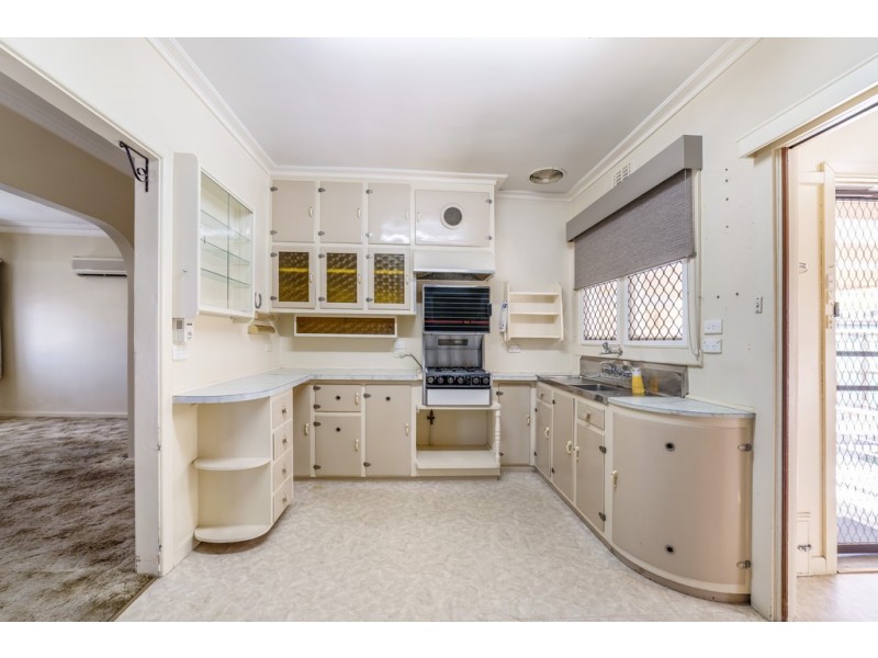 17 Moray Crescent, North Bendigo VIC 3550