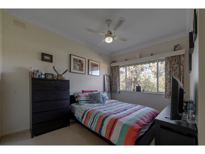 25 Holly Street, Golden Square VIC 3555