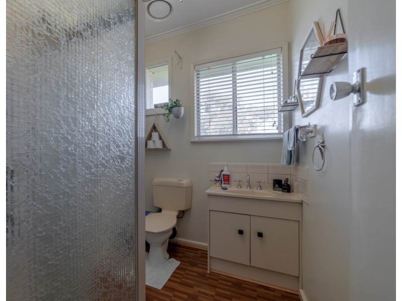 25 Holly Street, Golden Square VIC 3555