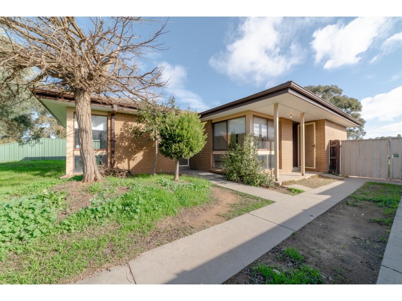 7 Humboldt Drive, Long Gully VIC 3550