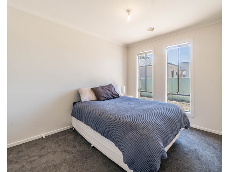 5 Deharl Court, Ascot VIC 3551