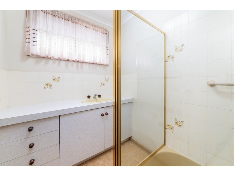 16 Ridgeway Crescent, Kennington VIC 3550