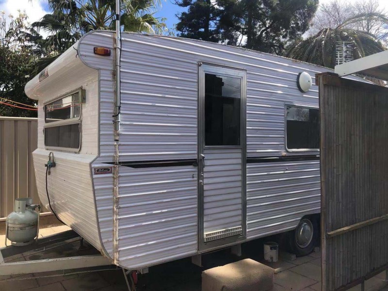 CARAVAN – 5C High Street, Eaglehawk VIC 3556