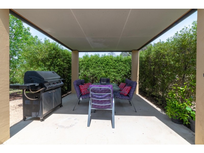 29 Scullys Lane, Heathcote VIC 3523