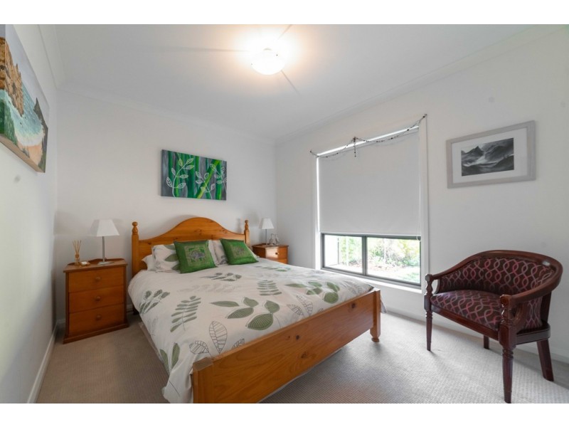 29 Scullys Lane, Heathcote VIC 3523