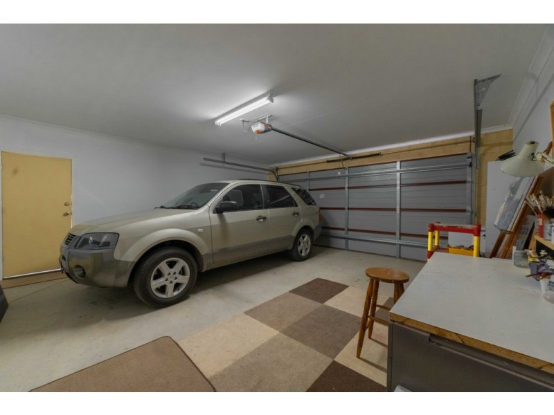 29 Scullys Lane, Heathcote VIC 3523