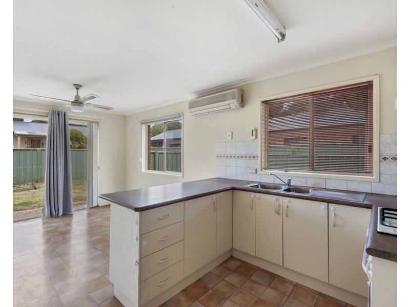 95 Olympic Parade, Kangaroo Flat VIC 3555