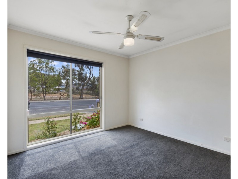 95 Olympic Parade, Kangaroo Flat VIC 3555