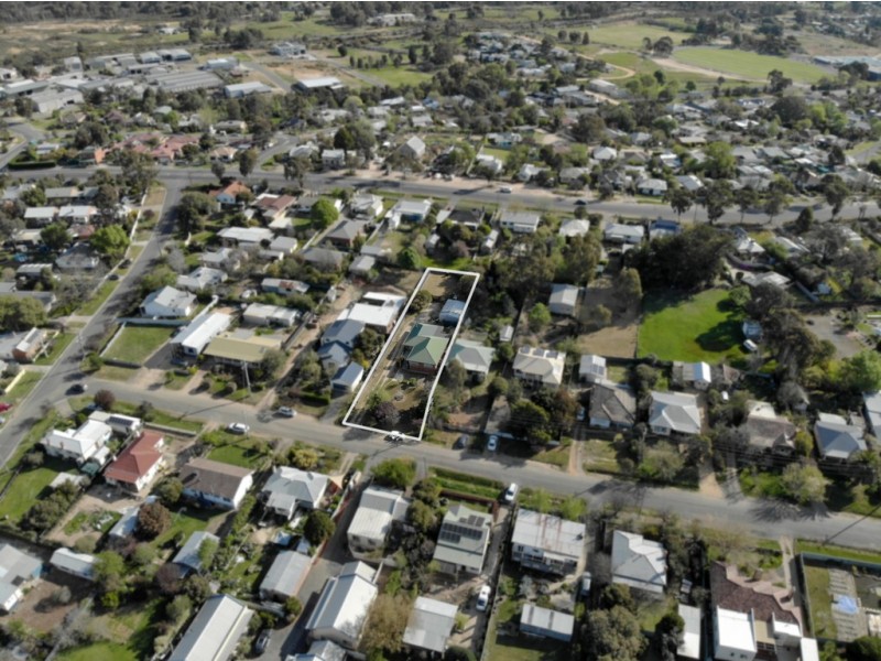 14 Baird Street, Castlemaine VIC 3450