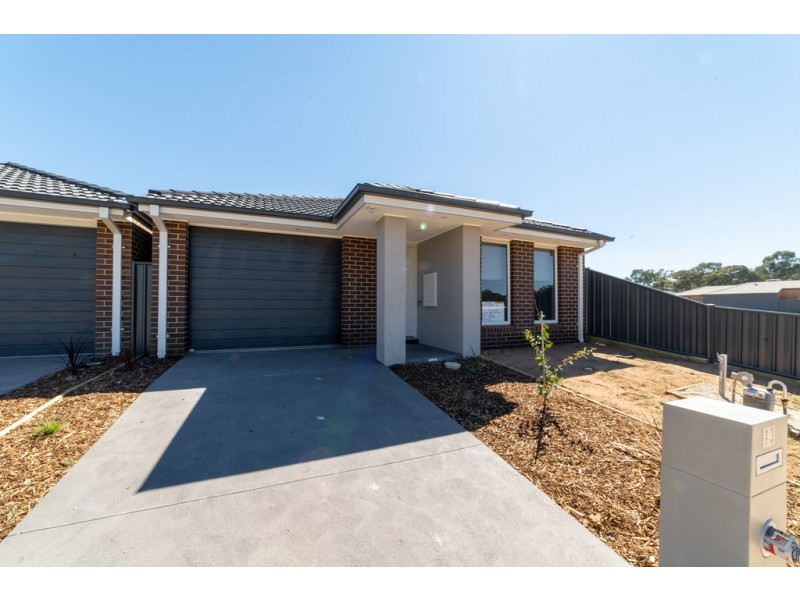 13 Waverley Road, Epsom VIC 3551