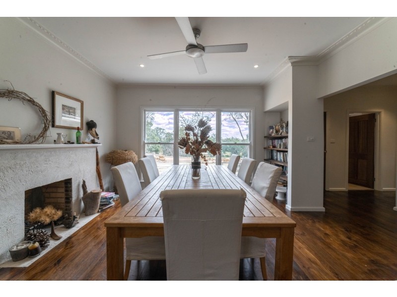 32 Five Gums Lane, Heathcote VIC 3523